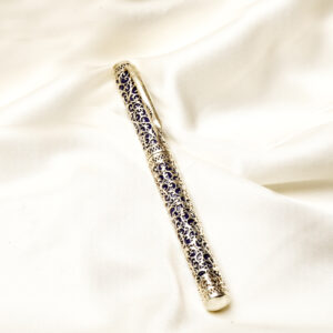 Classic Floral Filigree in Black